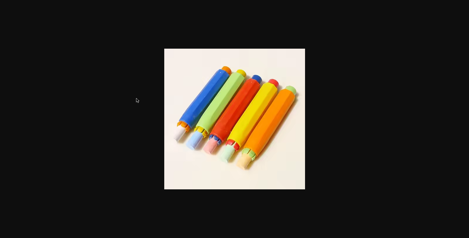 Chalk Holder Grip for Kids - Clean Hands Chalk Tool